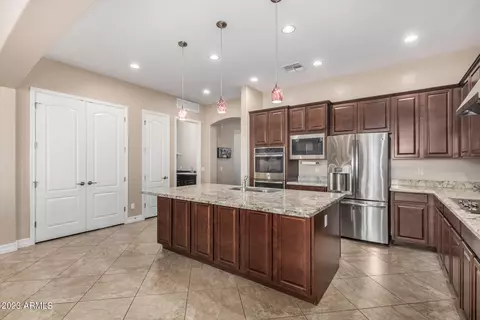 3850 E Rakestraw Ln, Gilbert, AZ 85298 photo 11