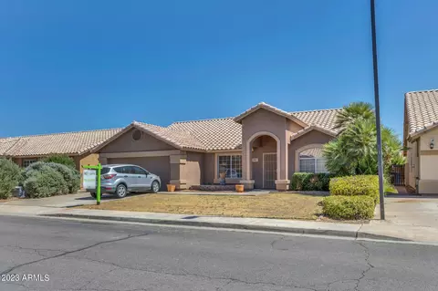2329 E San Tan Dr, Gilbert, AZ 85296 photo 3