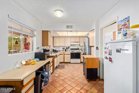 1444 E Carson Rd, Phoenix, AZ 85042 photo 12
