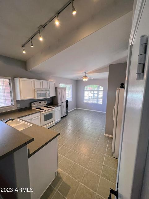 8809 E Des Moines St, Mesa, AZ 85207 photo 3