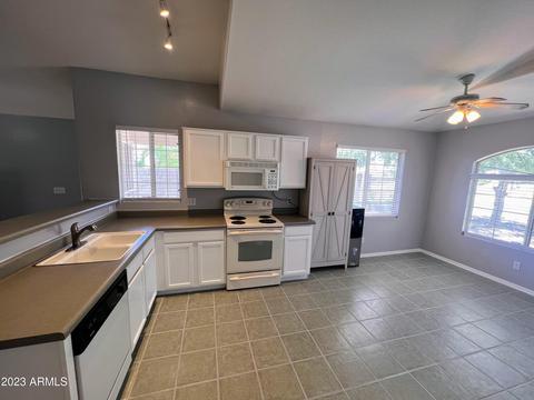 8809 E Des Moines St, Mesa, AZ 85207 photo 4