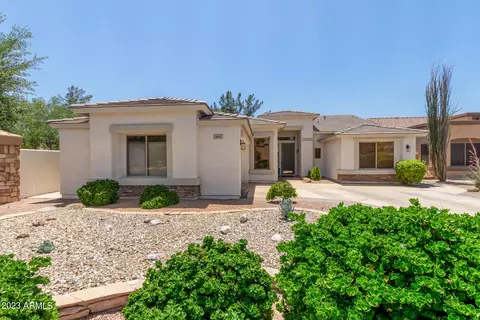 482 S Bahama Dr, Gilbert, AZ 85296 photo 2
