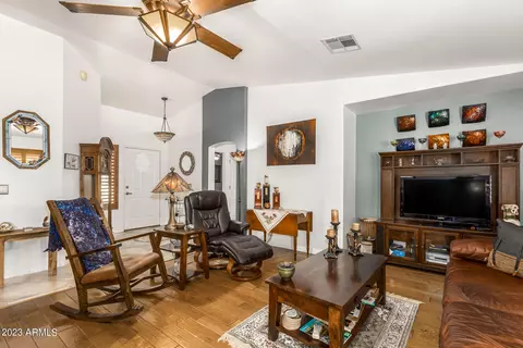 9319 E Fox St, Mesa, AZ 85207 photo 2
