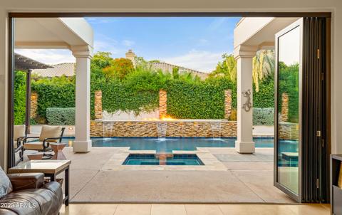 3018 E Rock Wren Rd, Phoenix, AZ 85048