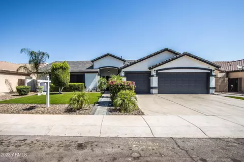 1434 E Maldonado Dr, Phoenix, AZ 85042