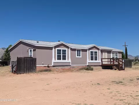 10300 S Cory Ln, Hereford, AZ 85615