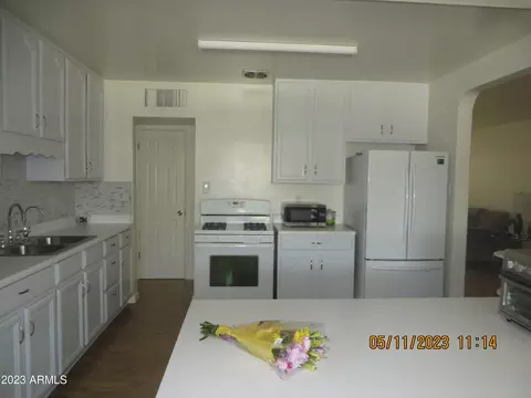 2243 E Sells Dr, Phoenix, AZ 85016 photo 3