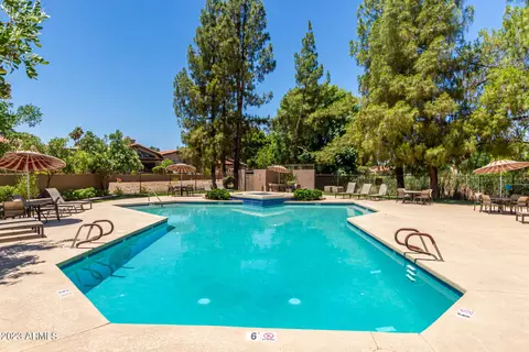 4228 E Paradise Dr, Phoenix, AZ 85028 photo 5
