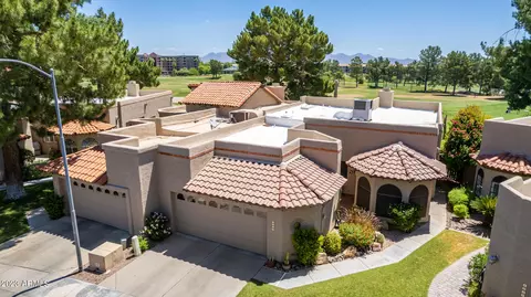 4228 E Paradise Dr, Phoenix, AZ 85028 photo 2