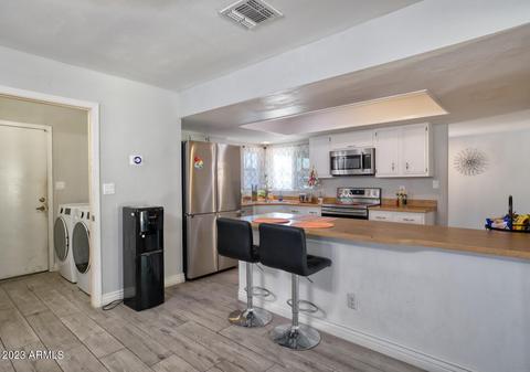 3142 W Echo Ln, Phoenix, AZ 85051 photo 6