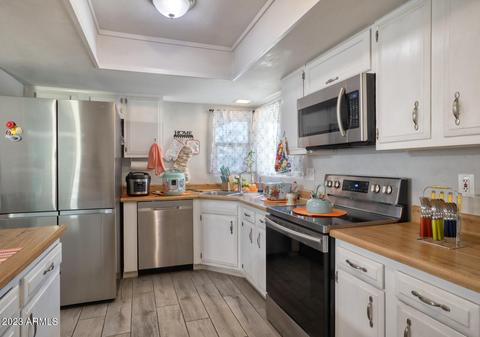 3142 W Echo Ln, Phoenix, AZ 85051 photo 3