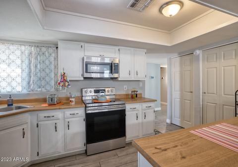 3142 W Echo Ln, Phoenix, AZ 85051 photo 5
