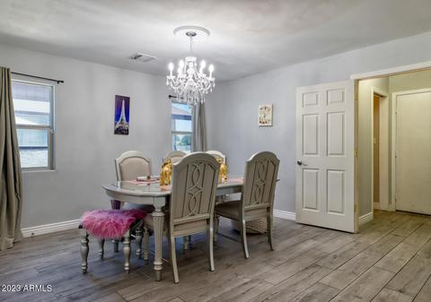 3142 W Echo Ln, Phoenix, AZ 85051 photo 8