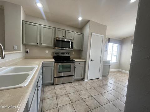 1252 W Diamond Ave, Apache Junction, AZ 85120 photo 5