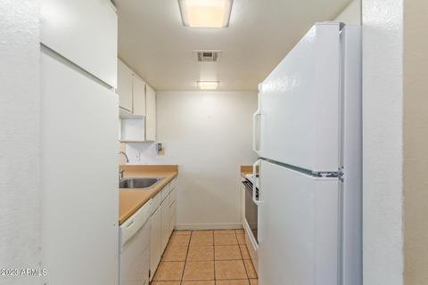 3033 E Devonshire Ave #2001, Phoenix, AZ 85016 photo 10