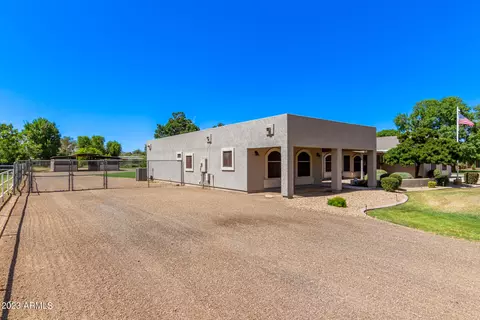 17719 E Brooks Farms Rd, Gilbert, AZ 85298 photo 9