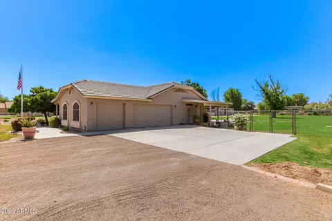17719 E Brooks Farms Rd, Gilbert, AZ 85298 photo 10