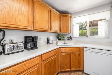 3949 Eugie Ave, Phoenix, AZ 85032 photo 8