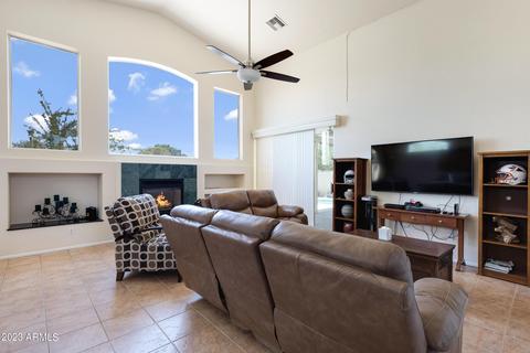 541 S Oak St, Gilbert, AZ 85233 photo 9