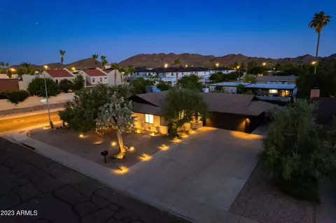 3029 E Cochise Rd, Phoenix, AZ 85028