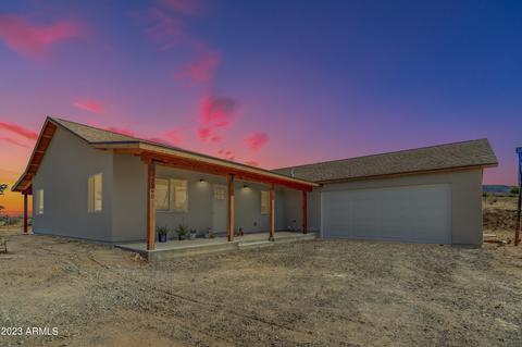 7790 W Wicklow Ln, Wilhoit, AZ 86332