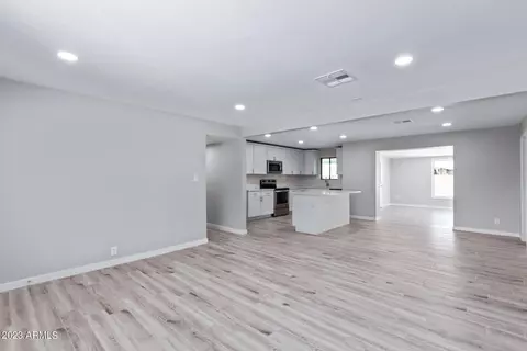 2210 E Marilyn Rd, Phoenix, AZ 85022 photo 5