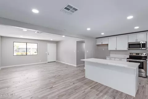 2210 E Marilyn Rd, Phoenix, AZ 85022 photo 13