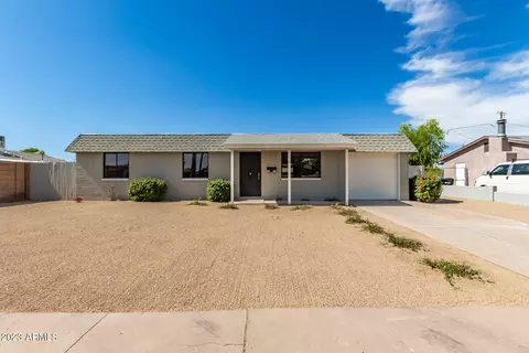 2210 E Marilyn Rd, Phoenix, AZ 85022