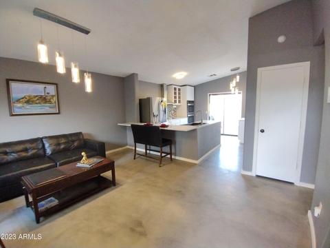1463 W 19th Ave, Apache Junction, AZ 85120