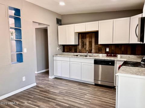 4815 S 36th Dr, Phoenix, AZ 85041 photo 4