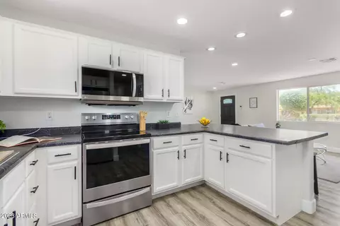 1936 E Campo Bello Dr, Phoenix, AZ 85022 photo 13