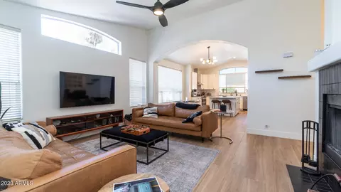 14015 S 33rd St, Phoenix, AZ 85044 photo 2