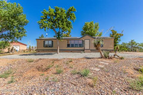25145 E Apache Trl, Benson, AZ 85602