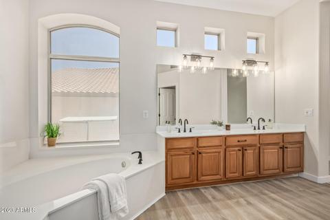 15832 S 7th Dr, Phoenix, AZ 85045 photo 8