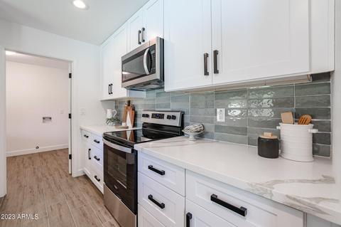 947 E Aire Libre Ave, Phoenix, AZ 85022 photo 8