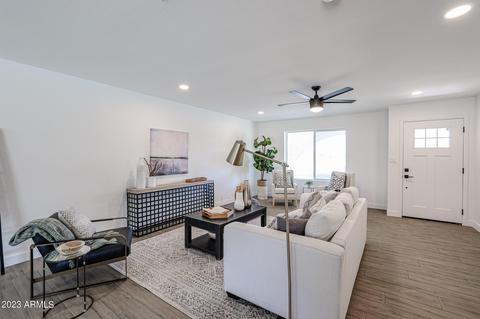947 E Aire Libre Ave, Phoenix, AZ 85022 photo 2