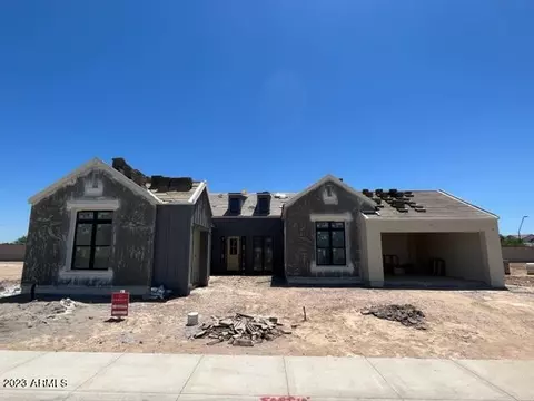 5671 S Joshua Tree Ln, Gilbert, AZ 85298