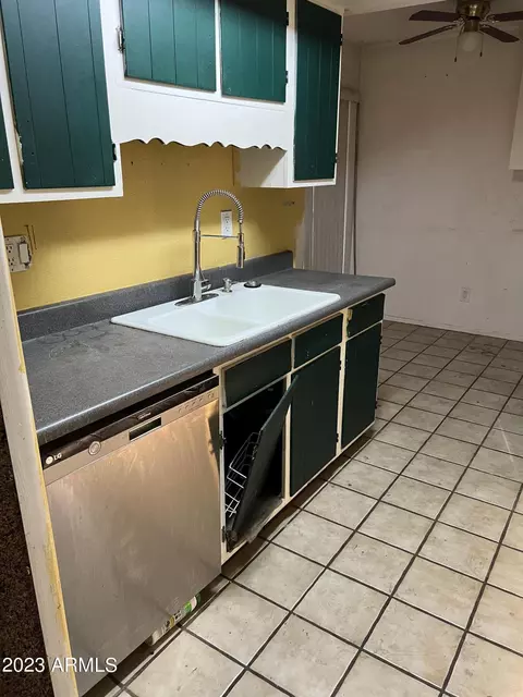 5230 N 15th Dr, Phoenix, AZ 85015 photo 6
