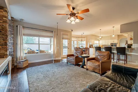 1368 E Desert Flower Ln, Phoenix, AZ 85048 photo 7