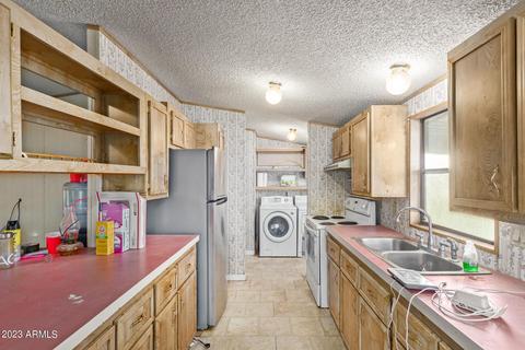 2968 E 10 Ave, Apache Junction, AZ 85119 photo 3