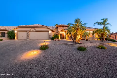 8469 W Escuda Dr, Peoria, AZ 85382