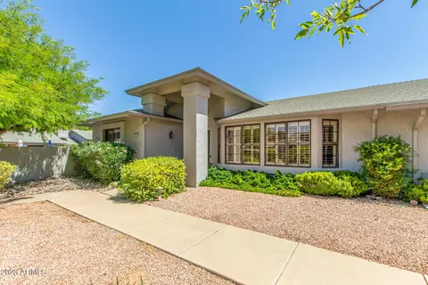 20250 N Broken Arrow Dr, Sun City West, AZ 85375