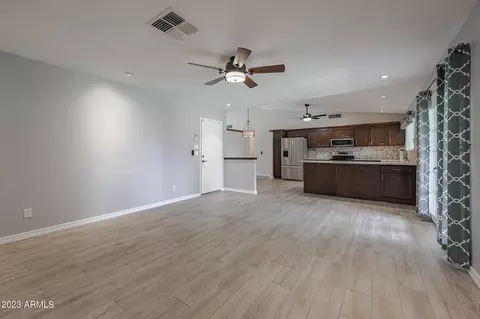 1101 E Kerry Ln, Phoenix, AZ 85024 photo 13