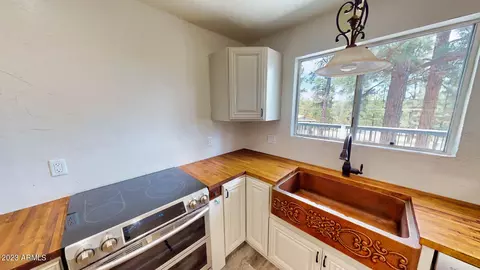 3379 Pine Cone Dr, Overgaard, AZ 85933 photo 13