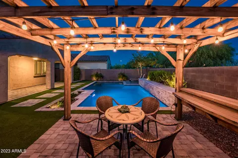 611 E Brisa Dr, Phoenix, AZ 85085 photo 2