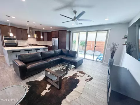 Living - 31510 N 24th Dr, Phoenix, AZ 85085 photo 2 of 3