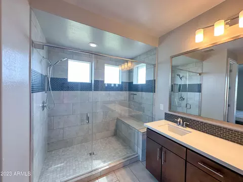 Bath - 31510 N 24th Dr, Phoenix, AZ 85085 photo 1 of 6