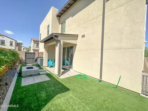 Exterior - 31510 N 24th Dr, Phoenix, AZ 85085 photo 6 of 9