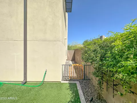 Exterior - 31510 N 24th Dr, Phoenix, AZ 85085 photo 7 of 9