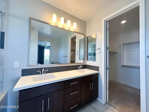 Bath - 31510 N 24th Dr, Phoenix, AZ 85085 photo 2 of 6